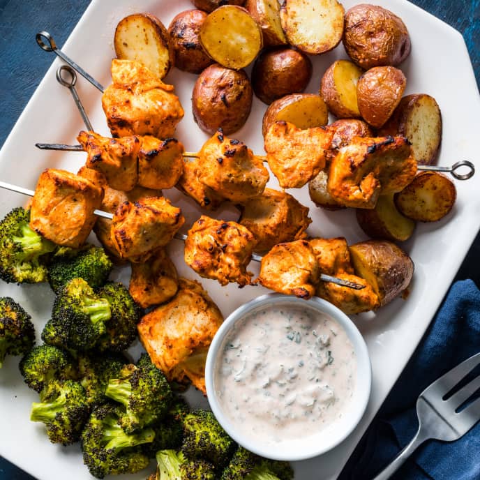 One-Pan Chicken Kebabs with Potatoes and Broccoli