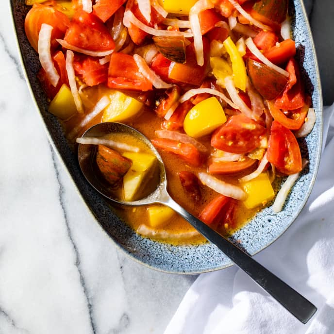 Tomato and Vidalia Onion Salad