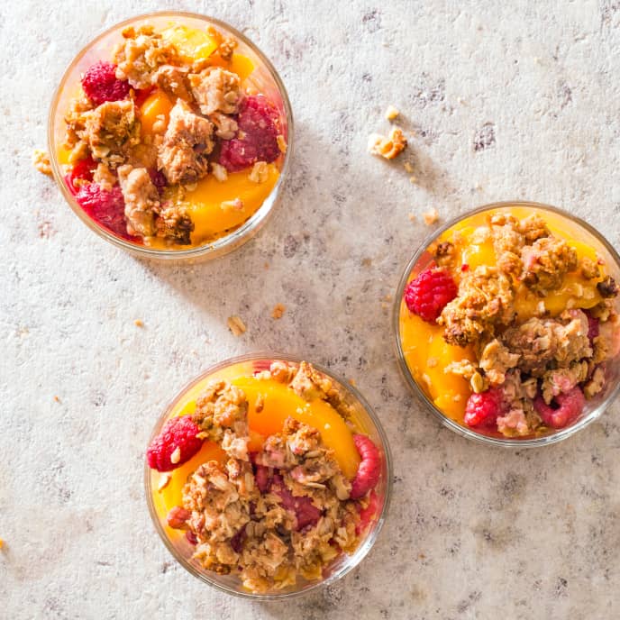 Peach–Raspberry Crumble (Reduced Sugar)