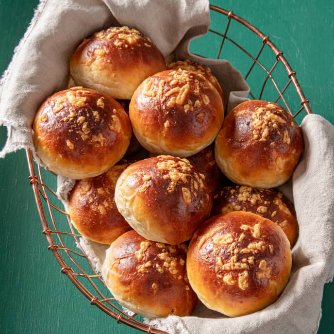 Potato Dinner Rolls with Cheddar & Mustard