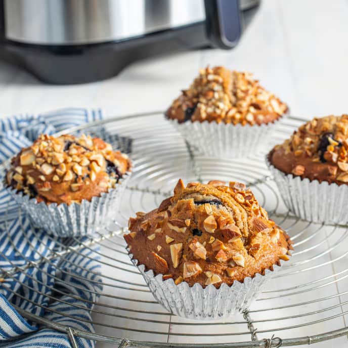 Air-Fryer Whole-Wheat Blueberry-Almond Muffins
