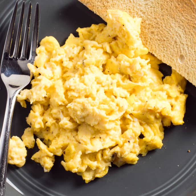 Perfect Scrambled Eggs - Lexi's Clean Kitchen