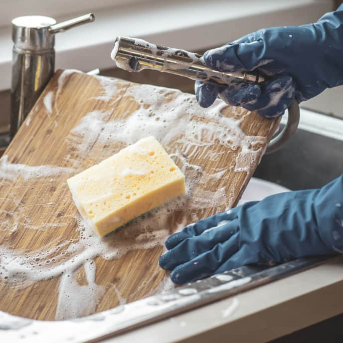 How to remove mold from a cutting board