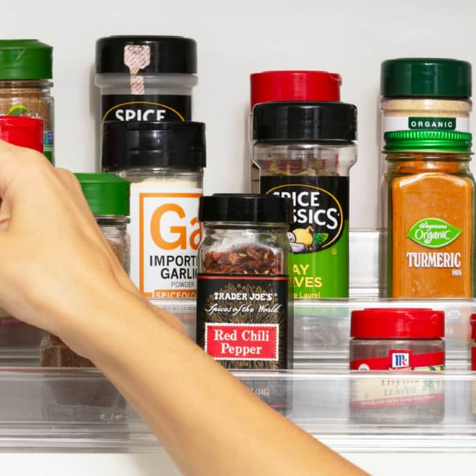 Spice Racks with 24 Glass Spice Jars & 2 Types of Printed Spice