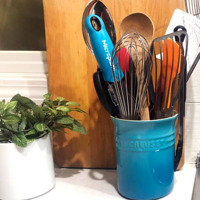 Can we talk about cooking tools? Whats your favorite metal spatula, tongs,  fork, spoon, knife, you use on or with your CI? Despite mixed reviews I  love my MÄNNKITCHEN spatula. Cheap but