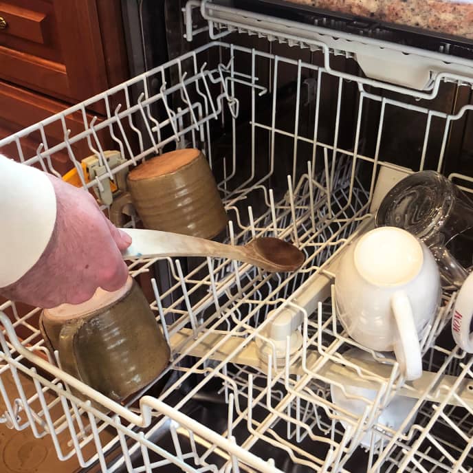 Can wood go in the dishwasher?