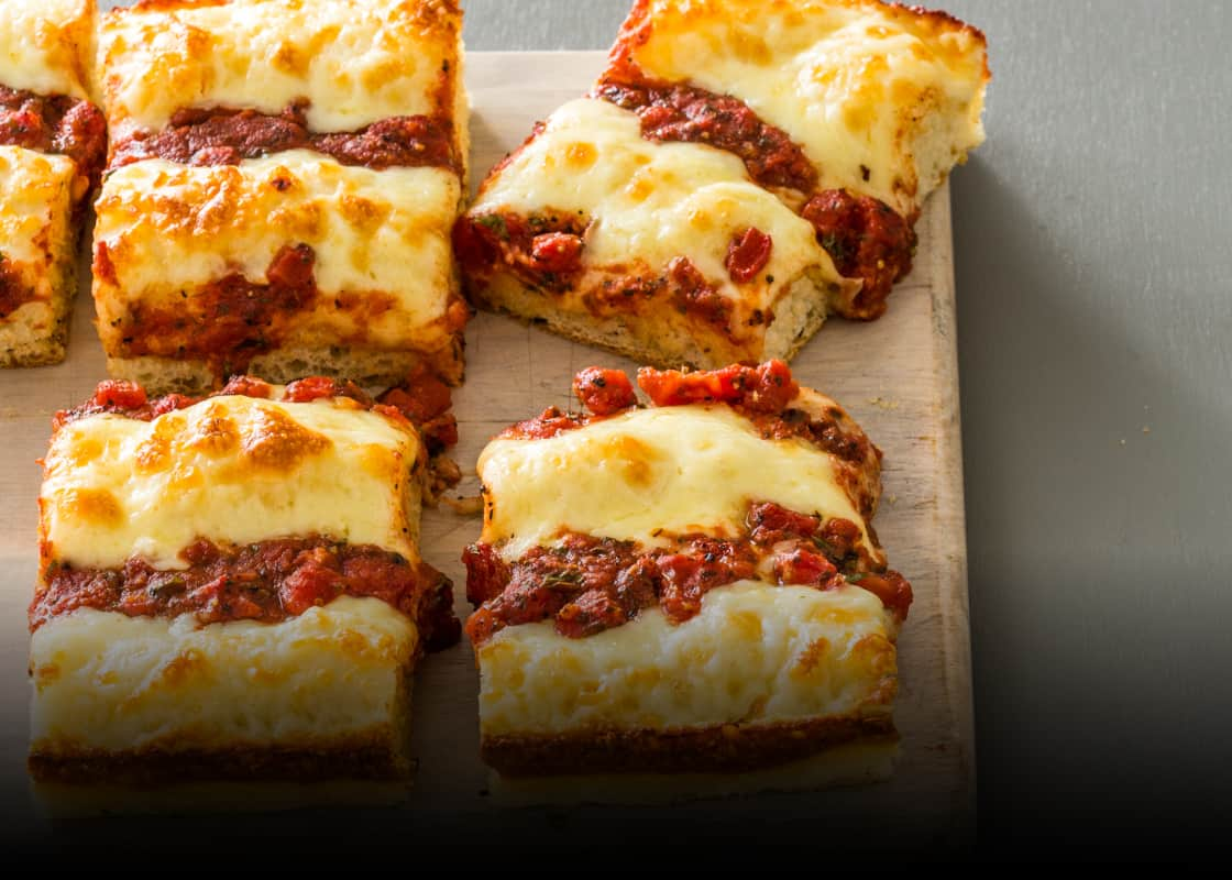 Detroit-Style Pizza – Pizzacraft