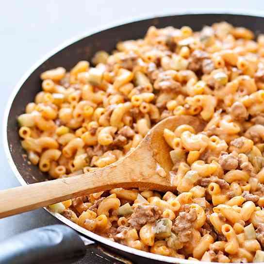Skillet Cheeseburger Macaroni