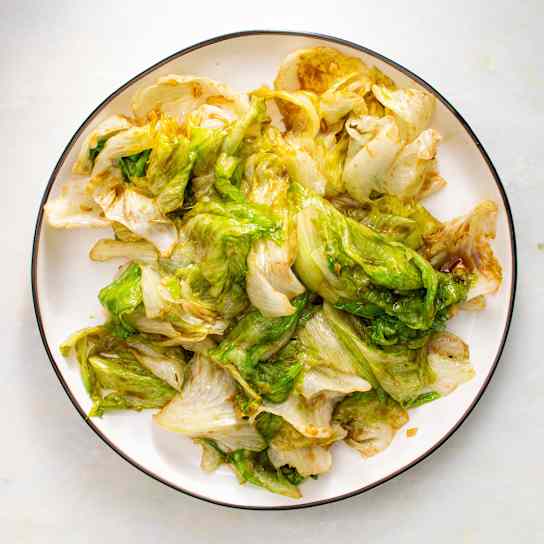 Stir-Fried Lettuce
