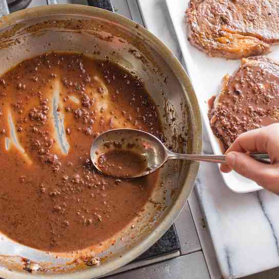 Red Wine Sauce for Pan-Seared Steaks