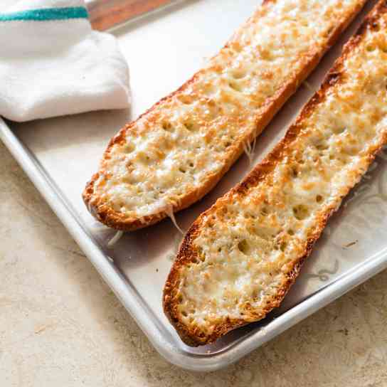 Cheesy Garlic Bread