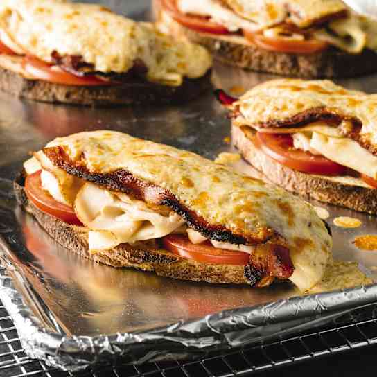 Open-Faced Chicken, Bacon, and Cheddar Melts