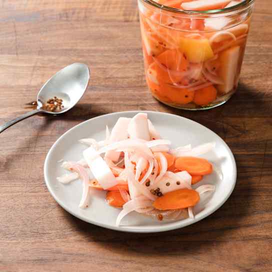 Quick Pickled Turnips and Carrots with Lemon and Coriander