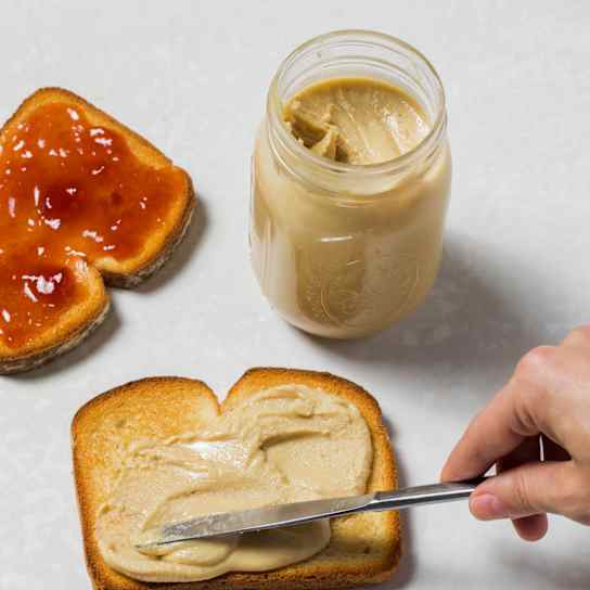 Homemade Peanut Butter