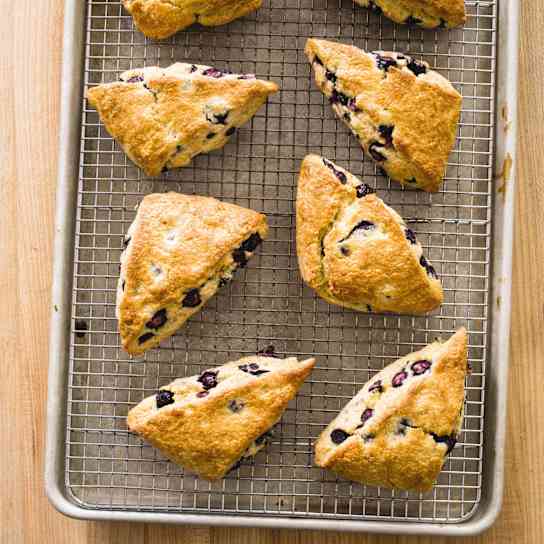 Blueberry Scones (Reduced Sugar)