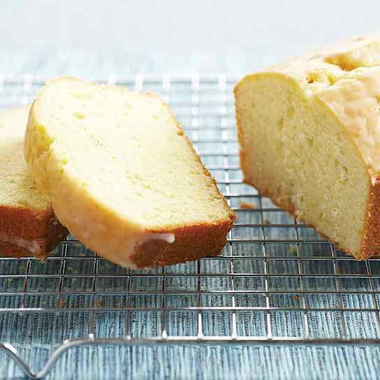 Low-Fat Lemon Pound Cake