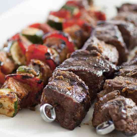 Grilled Beef Kebabs with Lemon and Rosemary Marinade
