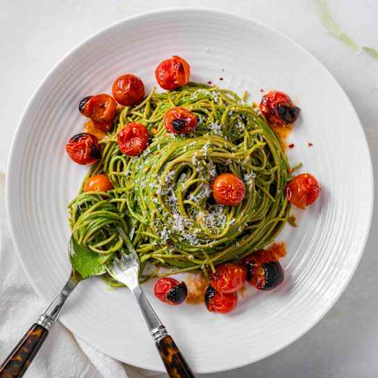 Spaghetti with Creamy Green Sauce and Charred Tomatoes