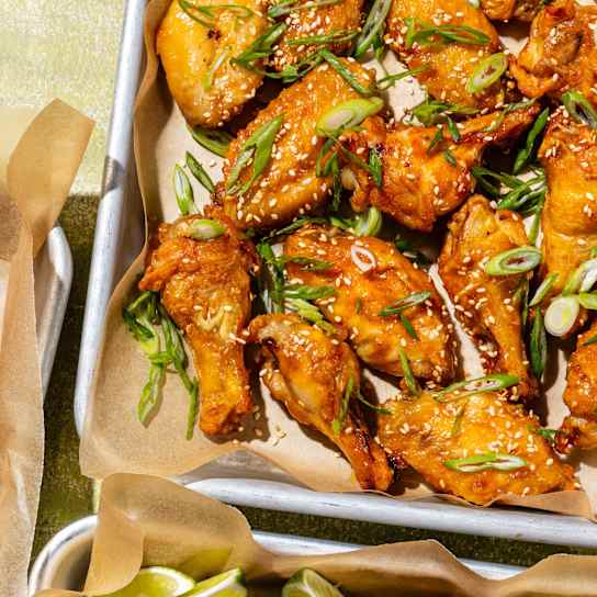 Air-Fryer Miso-Honey Chicken Wings