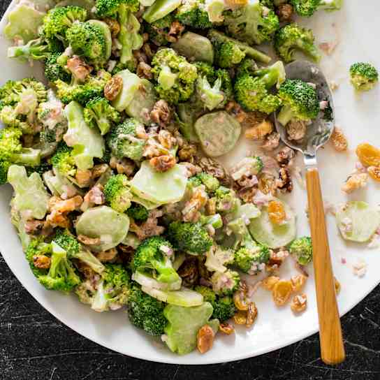 Broccoli Salad with Raisins and Walnuts