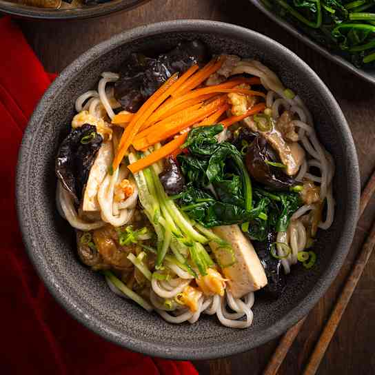 Da Lu Mian (Gravy Noodles)