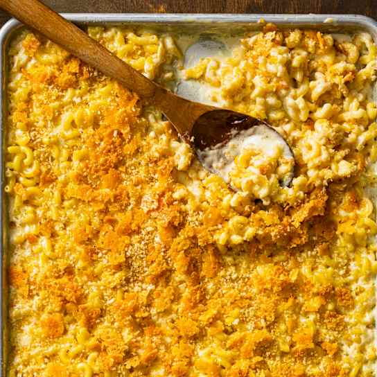 Crispy-Creamy Sheet-Pan Macaroni and Cheese