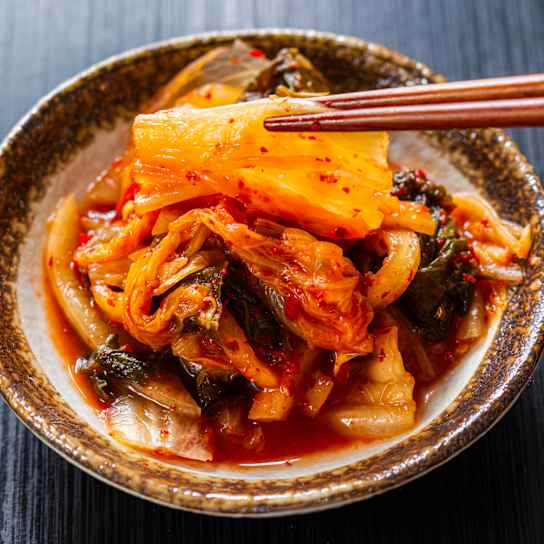 Mat Kimchi (Cut Napa Cabbage Kimchi) 맛김치