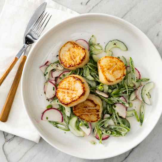 Pan-Seared Scallops with Sugar Snap Pea Slaw
