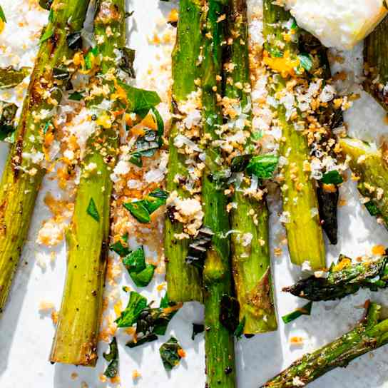 Pan-Roasted Asparagus with Toasted Garlic and Parmesan