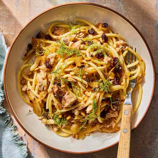 Pasta con le Sarde (Sicilian Pasta with Sardines and Anchovies)