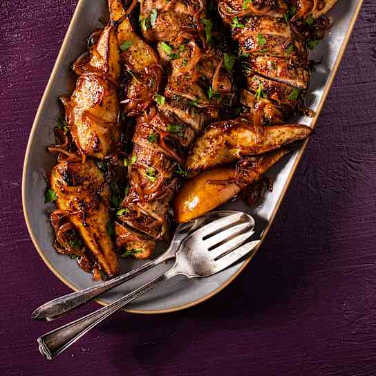 Pork Tenderloin and Pears with Balsamic Onions
