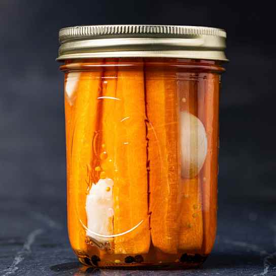 Quick Carrot Pickles