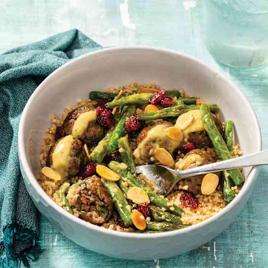 Quinoa Bowl with Plant-Based Meatballs, Green Beans, and Garlic Dressing
