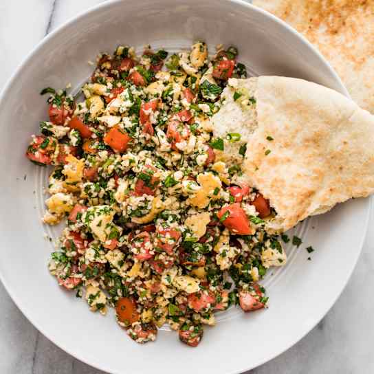 Vegan Garlicky Tofu Tabbouleh