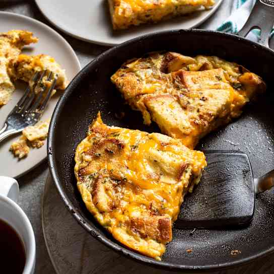 Skillet Strata with Cheddar and Thyme