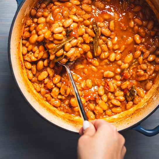Stewed Cranberry Beans with Tomatoes and Sage