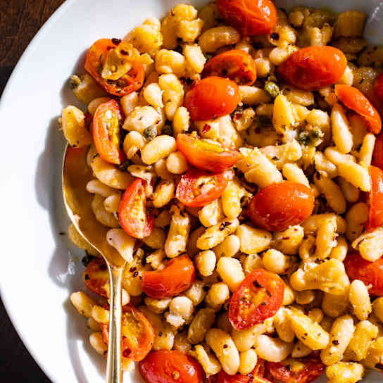 White Beans with Tomatoes and Capers