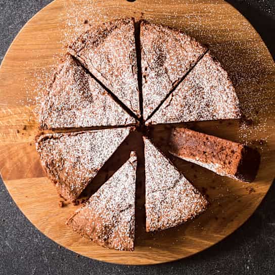 Chocolate-Hazelnut Cake