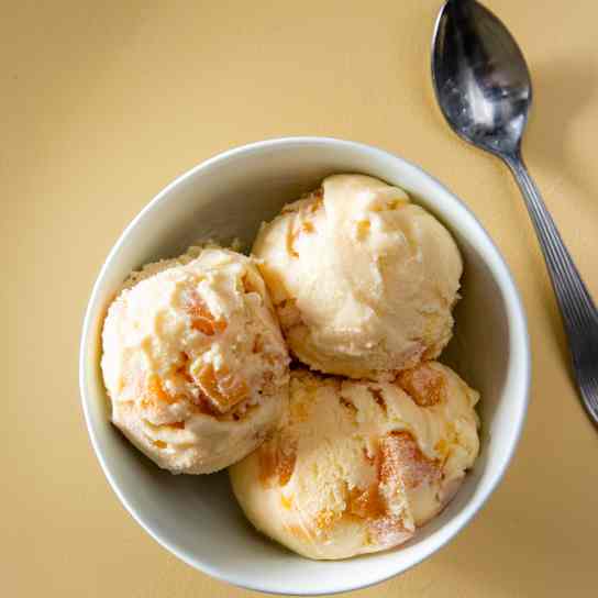 Leaner Fresh Peach Ice Cream