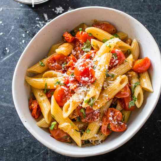 Penne with Cherry Tomatoes, Garlic, and Basil