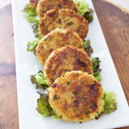 Gluten-Free Quinoa Patties with Spinach and Sun-Dried Tomatoes
