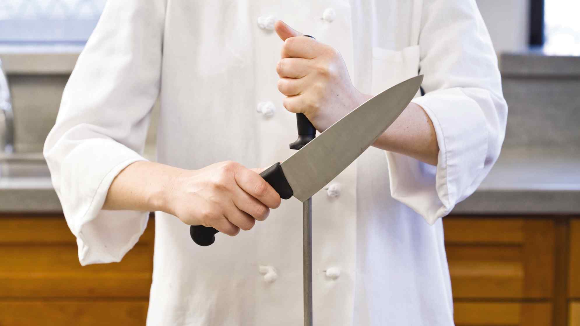 best way to sharpen kitchen knives