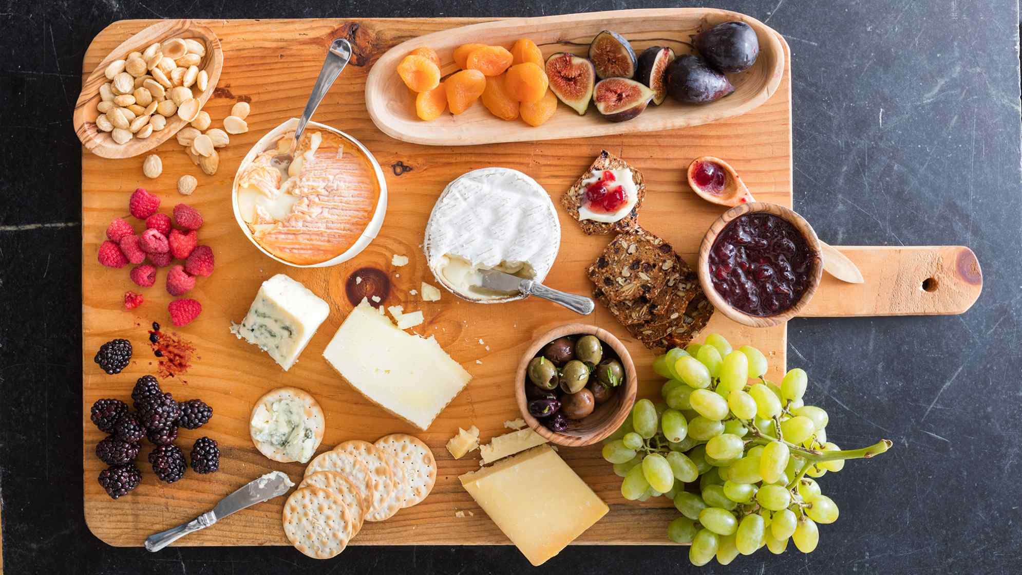 How to Make the Ultimate Cheese Board