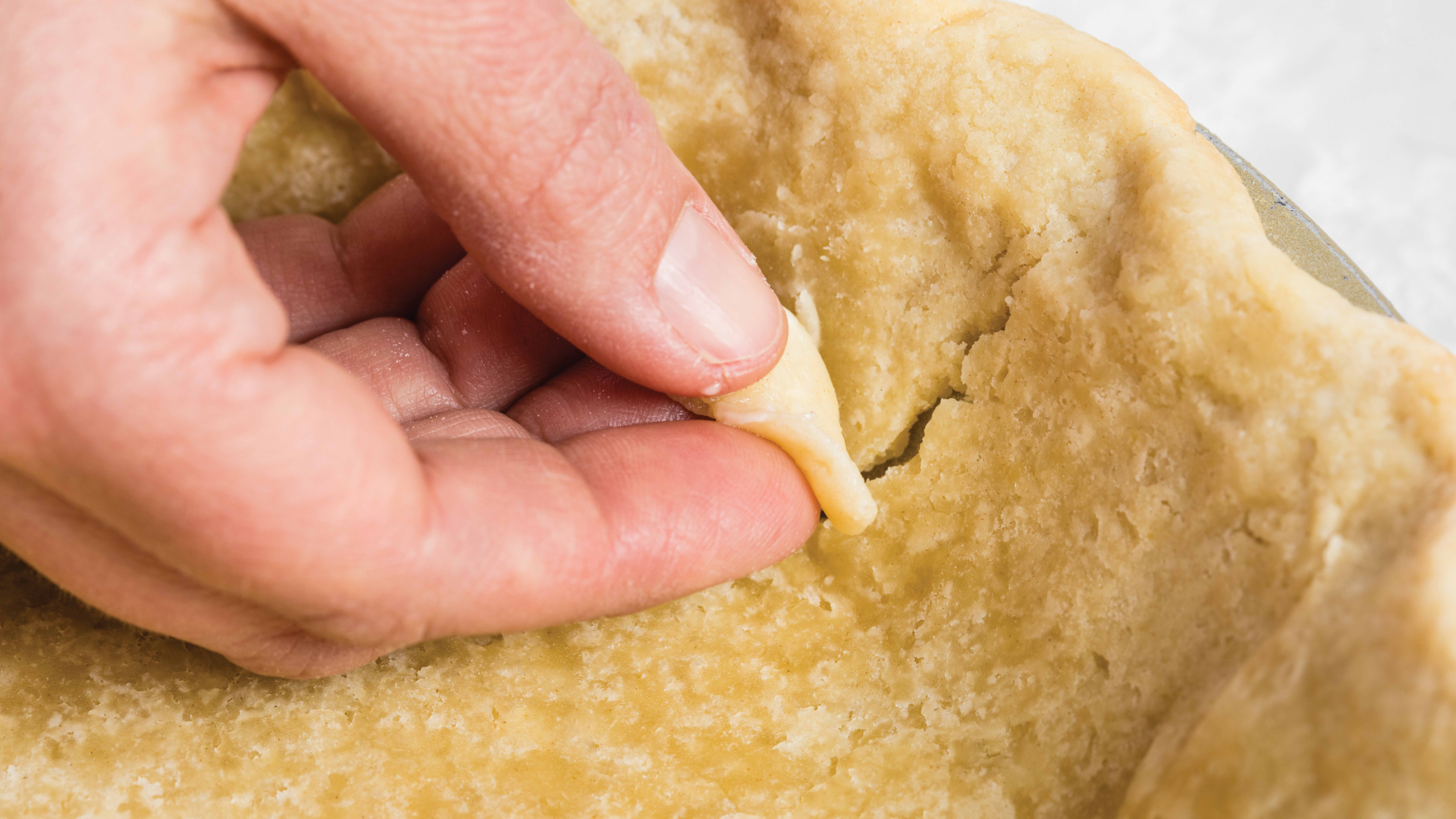 How to fix a cracked pie crust -- before & after baking