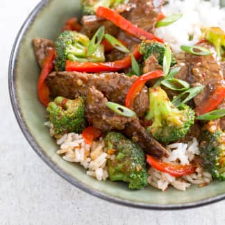 Stir-Fried Beef and Broccoli with Oyster Sauce
