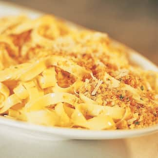 Pasta with Garlic, Oil, and Toasted Bread Crumbs