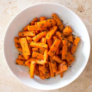 Boiled Carrots with Mint and Paprika