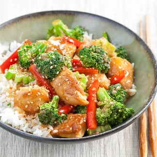 Sesame Chicken with Broccoli and Red Pepper