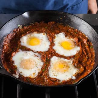 Can You Cook Acidic Ingredients in Cast Iron?