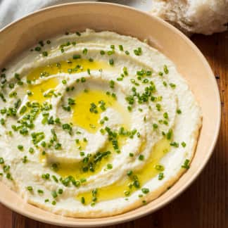 Skordalia (Greek Garlic-Potato Puree)